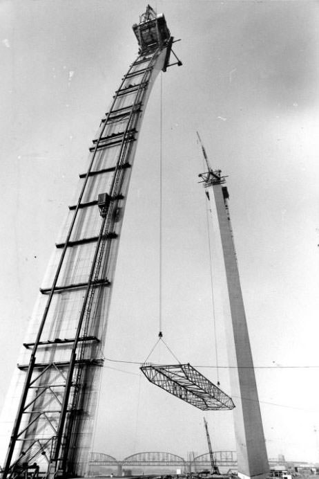 Gateway Arch, 1960