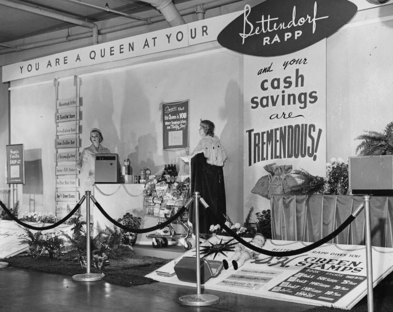 Bettendorf-Rapp Display, 1960