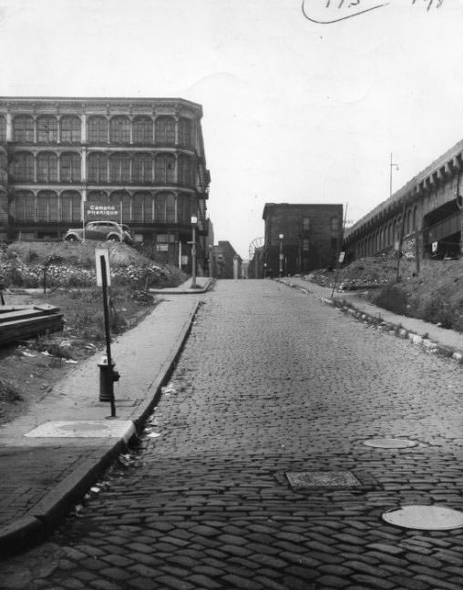 Washington Street Looking West, 1960