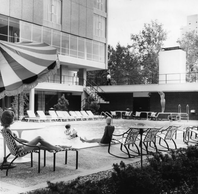 St. Louis de Ville - Poolside, 1960