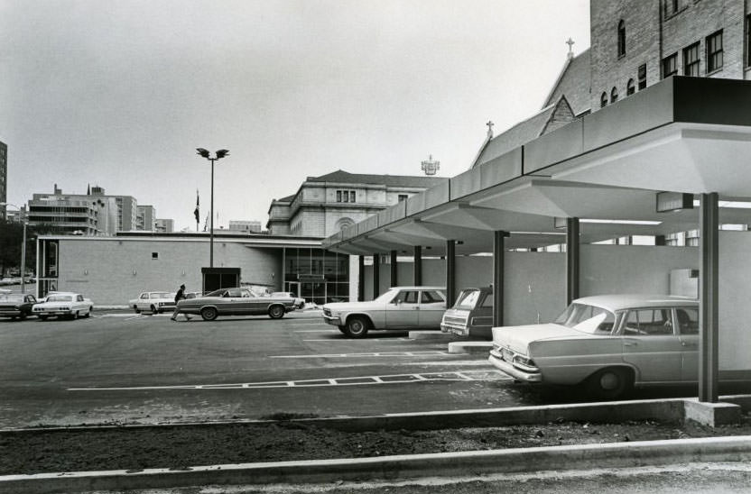 Mercantile Trust Company Drive-up Service, 1967