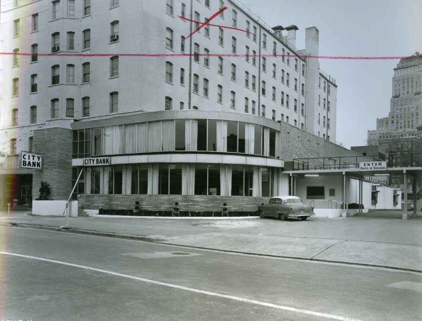 City Bank, which moved into new quarters at 4981 West Pine, 1960