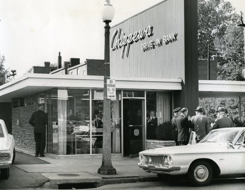 Chippewa Trust Company, 3803 South Broadway, 1960