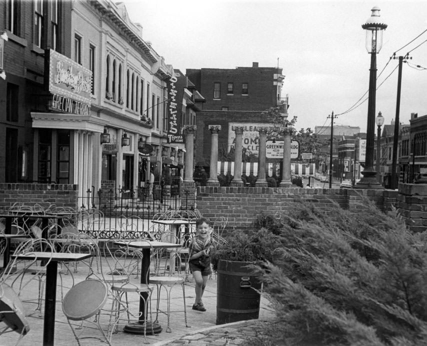 Golden Eagle Cafe, 1960