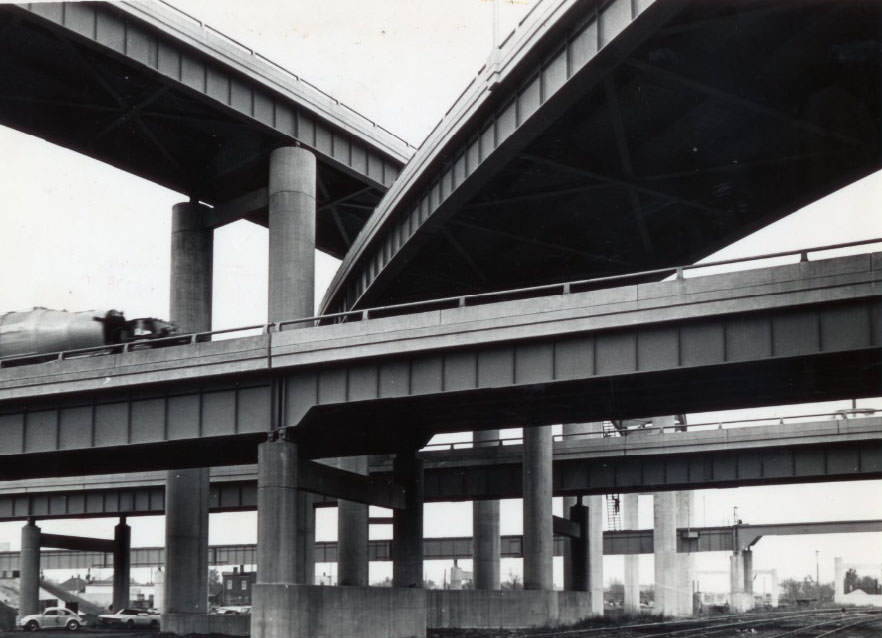 Weaving Highway Ramps--Poplar Street Bridge, 1960