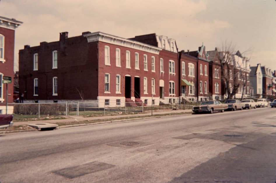 Sidney St. Residences, looking north, 1977