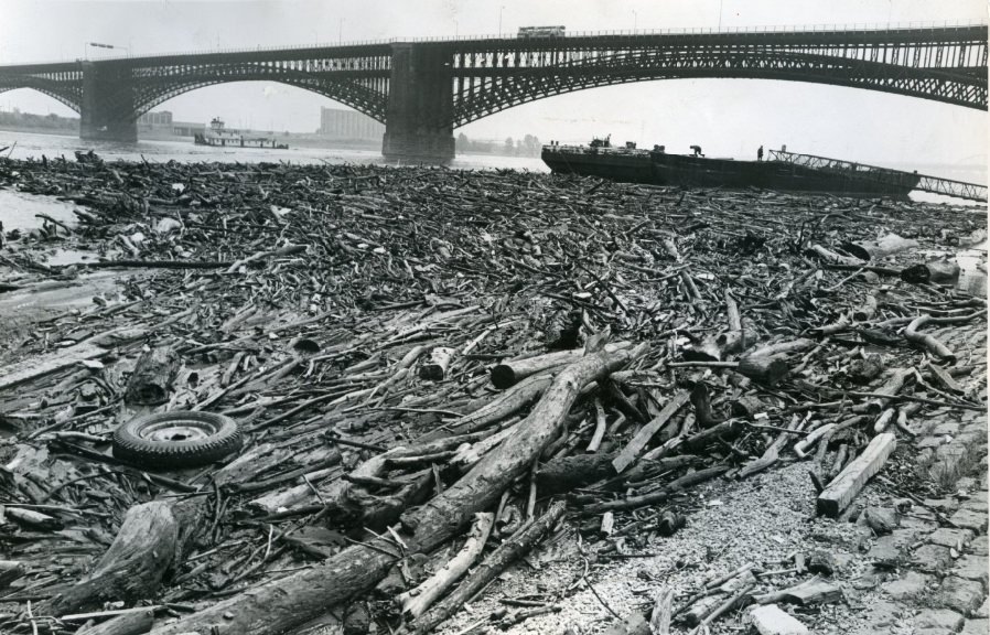 Eads Bridge-Messy Mississippi, 1977