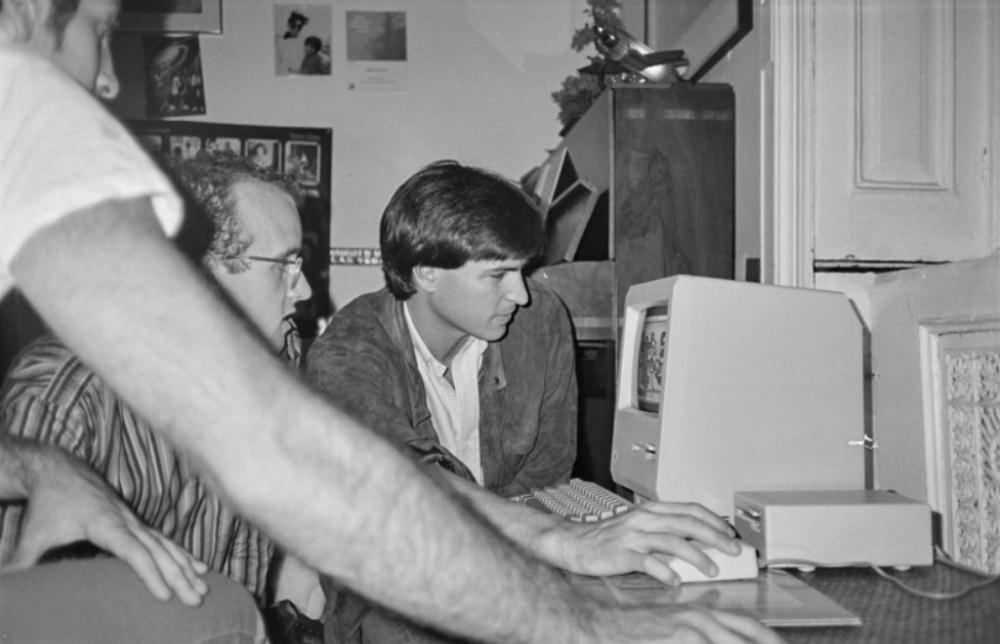 The Day Steve Jobs Introduced Macintosh to Andy Warhol, Keith Haring, and Kenny Scharf
