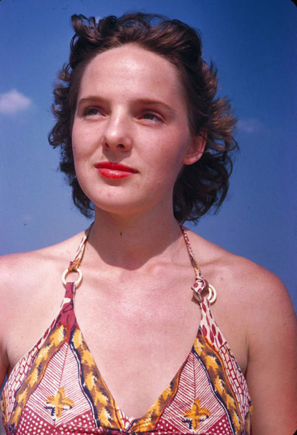 A Look at the Iconic Swimwear Styles of Chicago Women in the 1940s