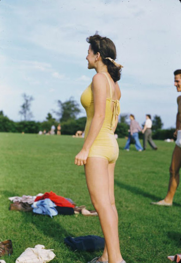 A Look at the Iconic Swimwear Styles of Chicago Women in the 1940s