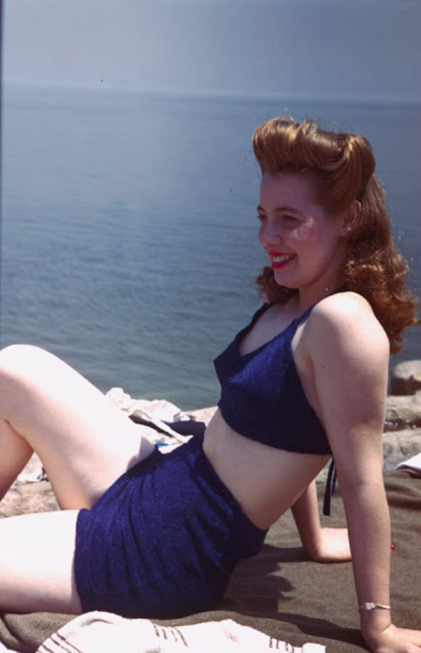 A Look at the Iconic Swimwear Styles of Chicago Women in the 1940s