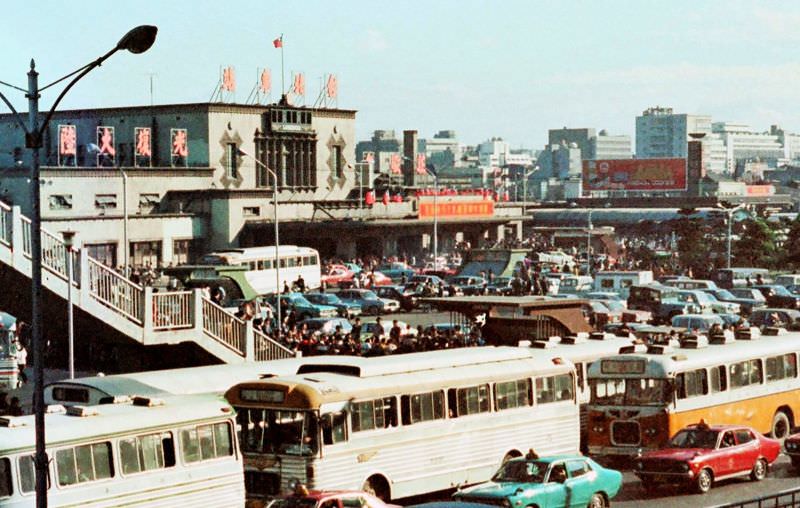 Exploring the Daily Life of 1970s Taipei Through Fascinating Vintage Photos