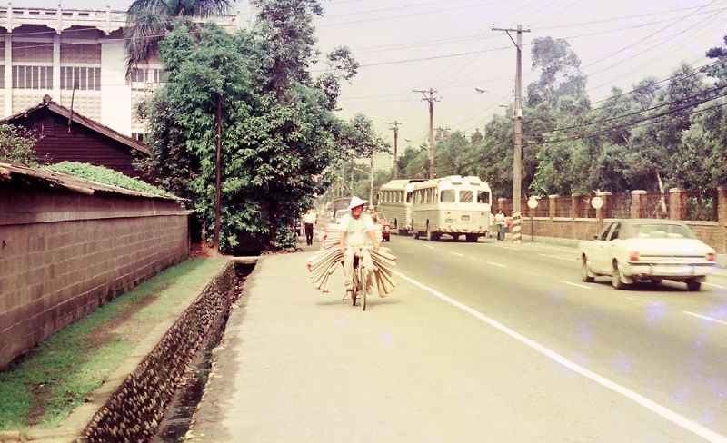 Exploring the Daily Life of 1970s Taipei Through Fascinating Vintage Photos