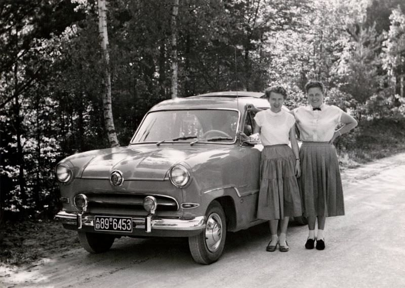 Ford Taunus 15 M, summertime, 1955