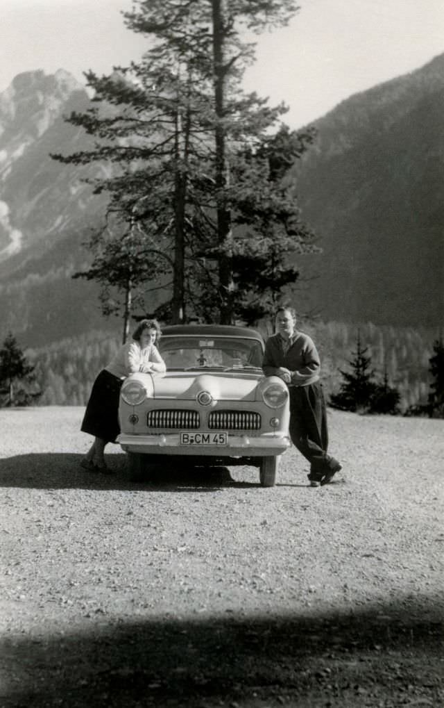 Ford Taunus 12 M, Alpine setting, West Berlin, 1956