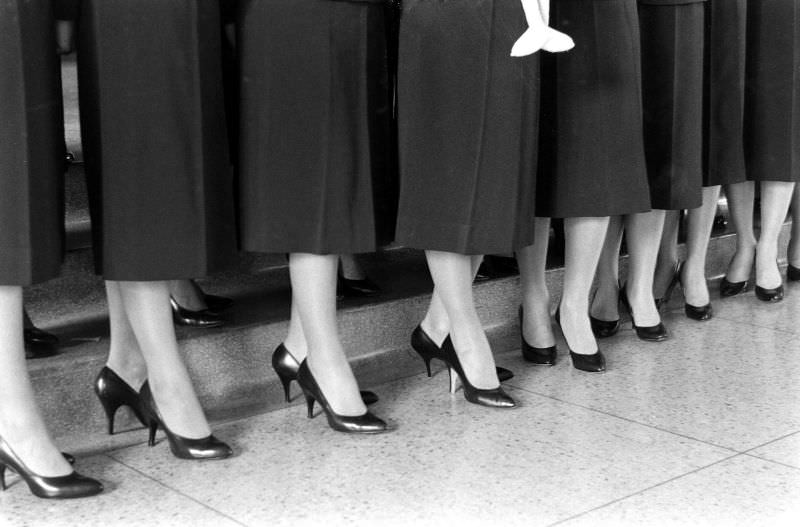 A Peek into the Past: Daily Life at a Texas Stewardess School in 1958