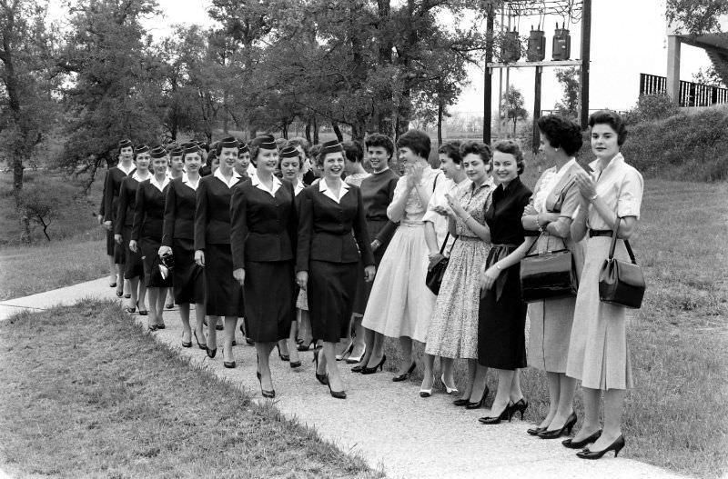 A Peek into the Past: Daily Life at a Texas Stewardess School in 1958