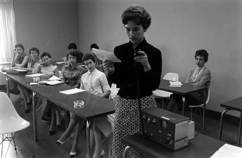 A Peek into the Past: Daily Life at a Texas Stewardess School in 1958