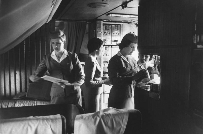 A Peek into the Past: Daily Life at a Texas Stewardess School in 1958