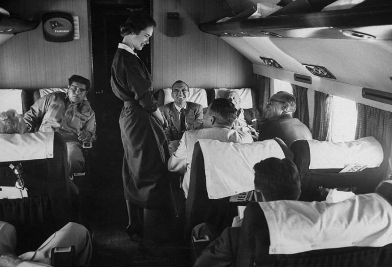 A Peek into the Past: Daily Life at a Texas Stewardess School in 1958