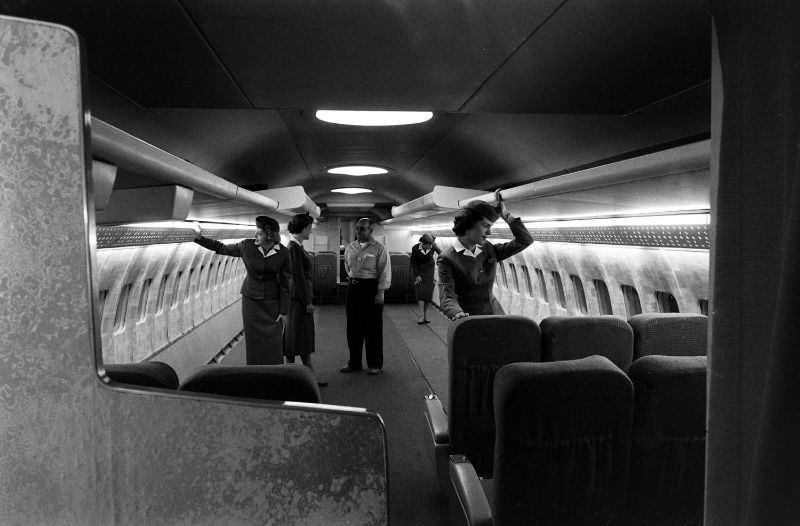 A Peek into the Past: Daily Life at a Texas Stewardess School in 1958