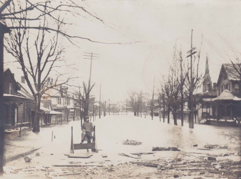 Looking north at Thorne, Massillon, Ohio, 1913