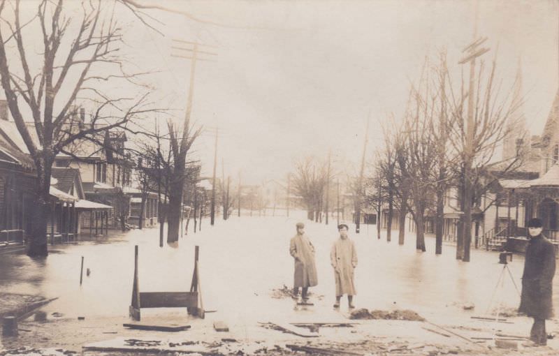 First street looking north, Massillon, Ohio, 1913