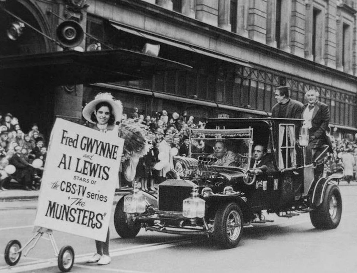 Behind the Scenes of 'The Munsters’: Photos that Unveil the Enchanting World of the Iconic TV Show