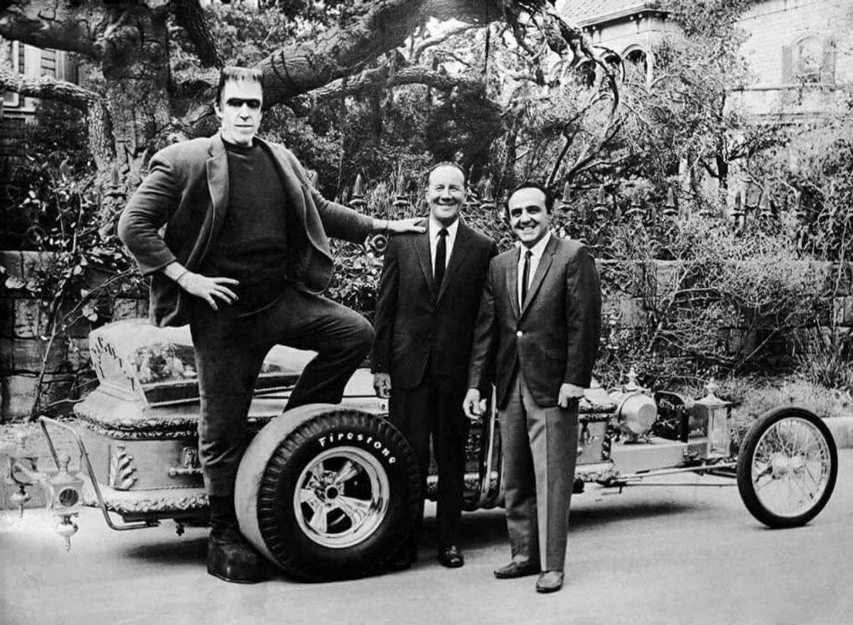 Behind the Scenes of 'The Munsters’: Photos that Unveil the Enchanting World of the Iconic TV Show