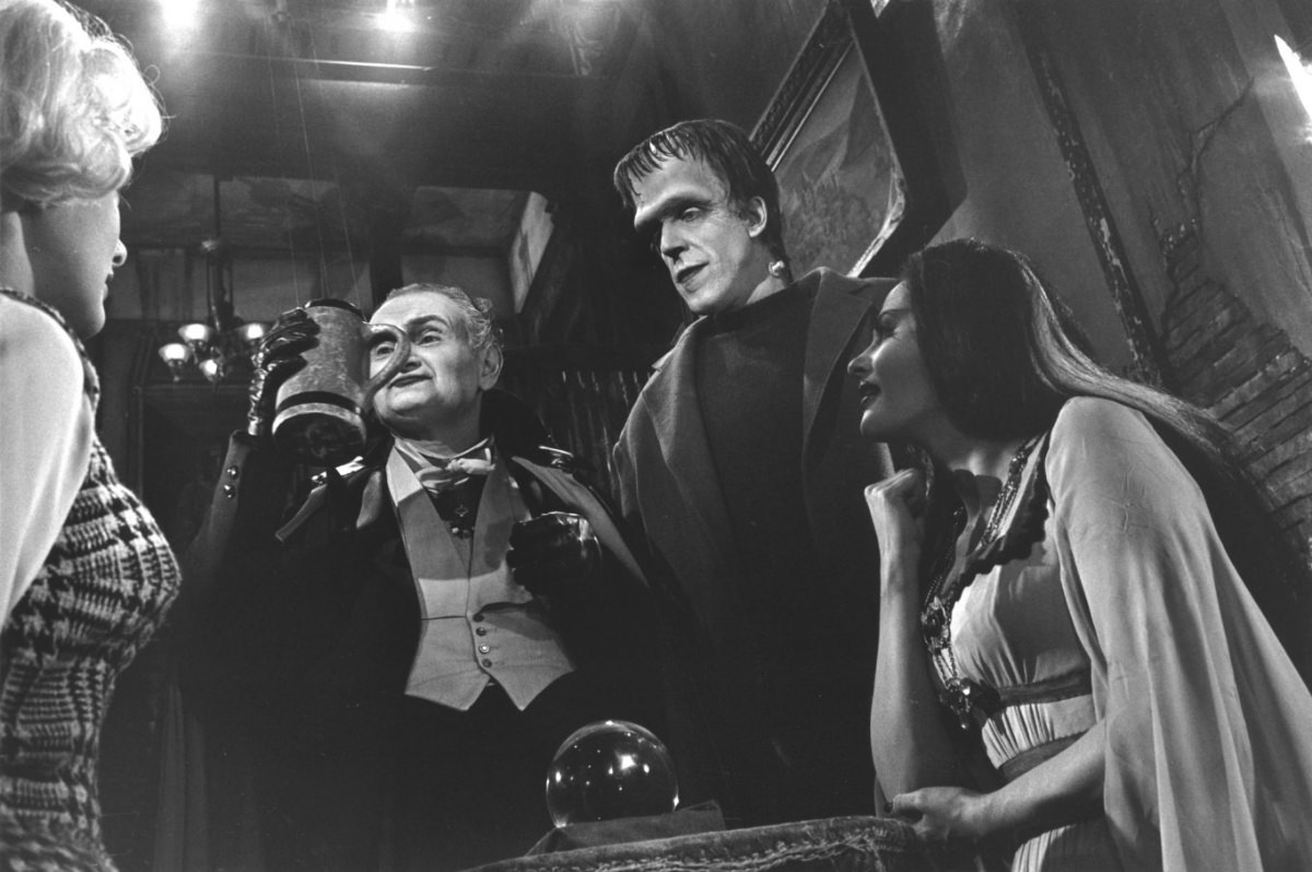 Behind the Scenes of 'The Munsters’: Photos that Unveil the Enchanting World of the Iconic TV Show