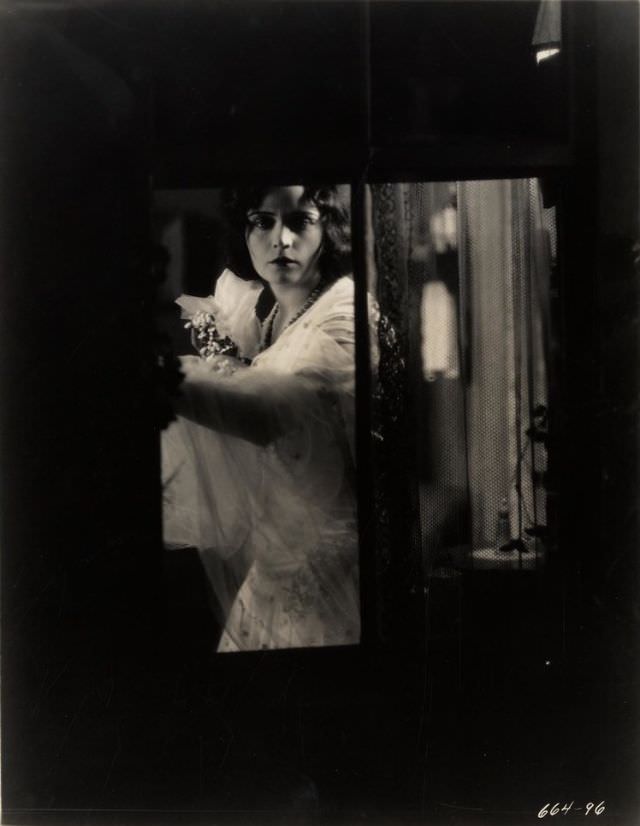 The Secret Hour (1928): An Iconic Film of Its Time