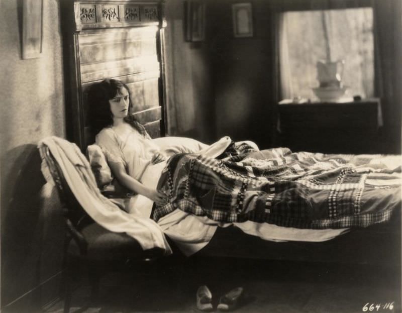 The Secret Hour (1928): An Iconic Film of Its Time