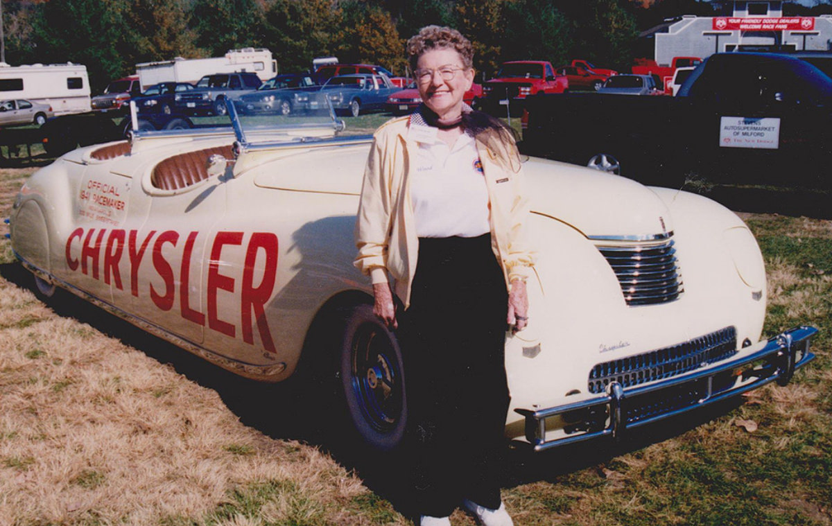 Vicki Wood: Life Story and Photos of The Trailblazing 'Fastest Woman in Racing'