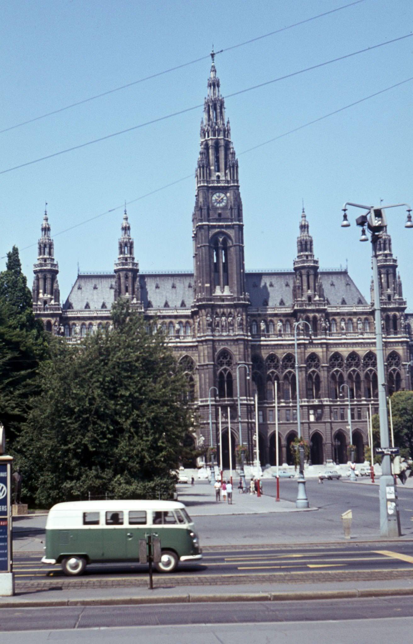 Rathaus in Vienna, circa 1958.