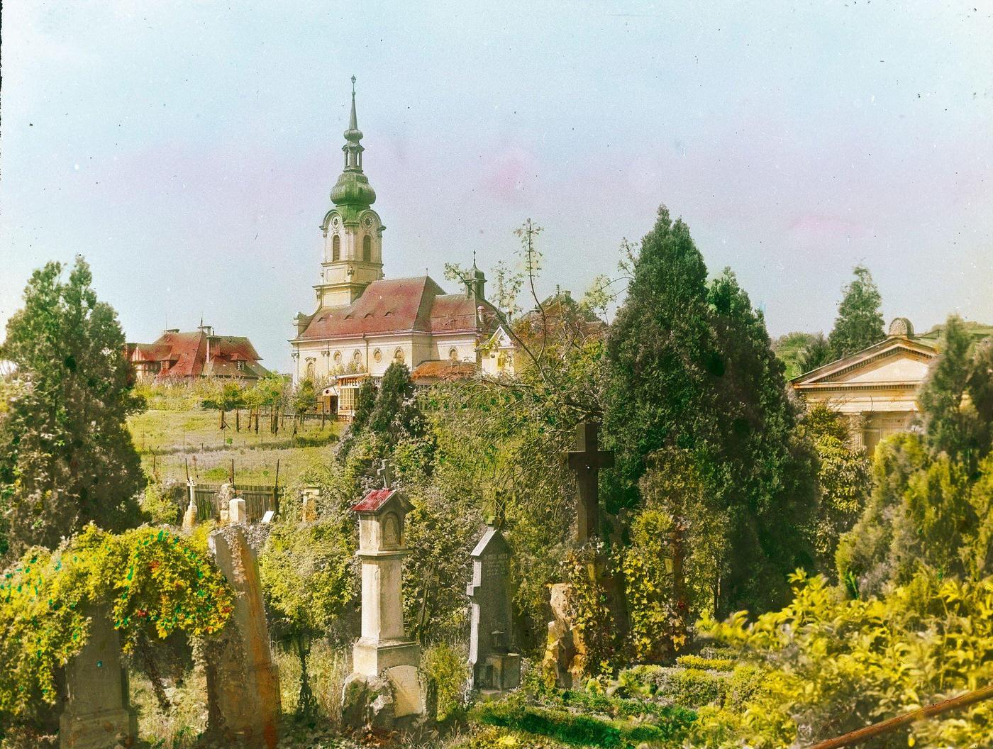 Parish church "Maria Schmerzen" in Grinzing, Vienna's 19th district, 1905.