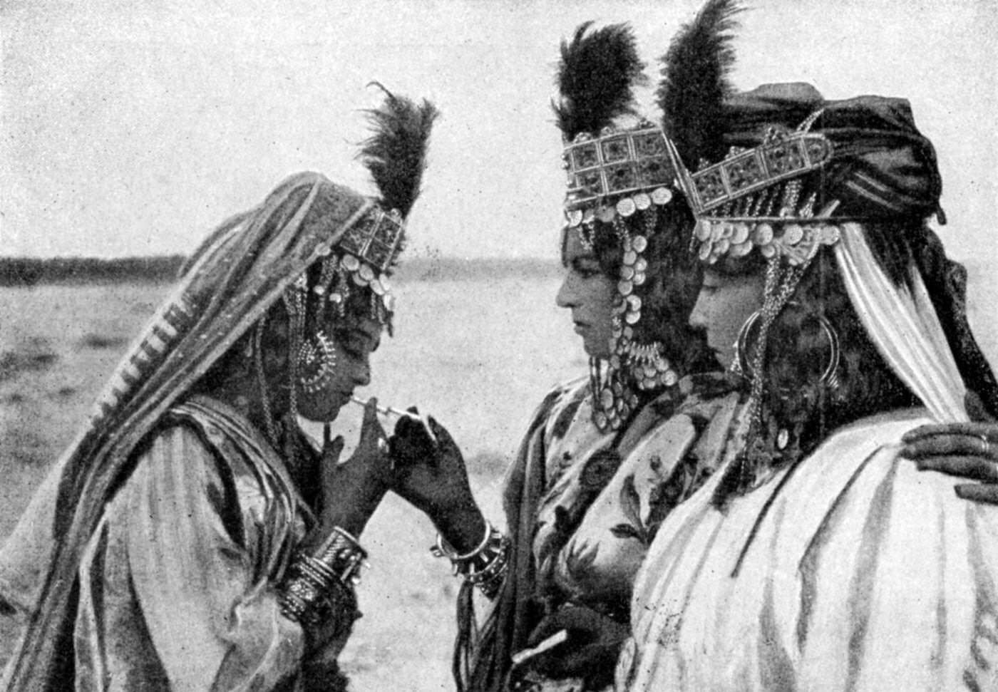 Mulatto Girls of Algeria, 1922: A Captivating Portrait with Cigarettes