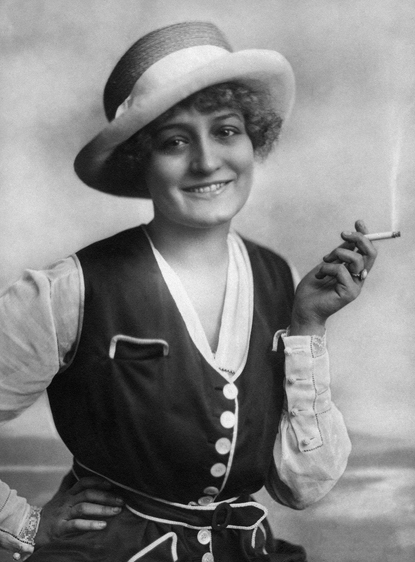 Eva May, Austrian Actress, Smoking with Style, 1920s