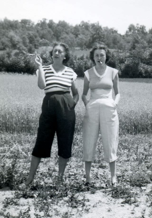 Lighting Up the Past: Vintage Photos of Women Smoking Cigarettes from the 1920s to 1950s