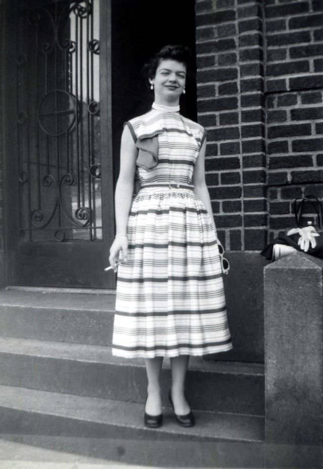 Lighting Up the Past: Vintage Photos of Women Smoking Cigarettes from the 1920s to 1950s