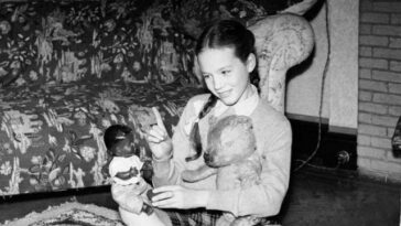 Julie Andrews Childhood