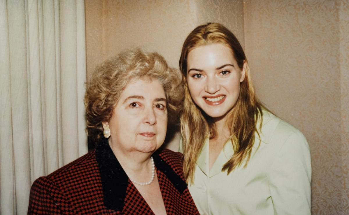 The Thrift Store Mystery: Uncovering the Lady Posing with A-List Hollywood Celebrities of the 1990s