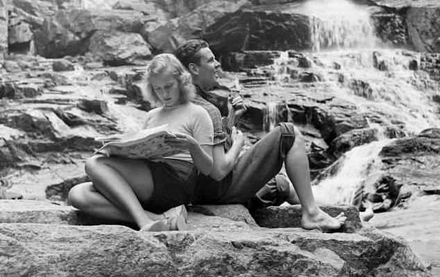 Lake George Friday 1941