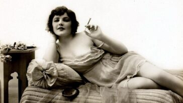 Women Smoking 1920s