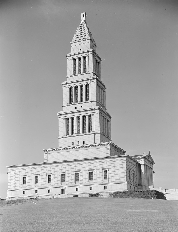 Washington Memorial. Alexandria, Virginia, 1941.