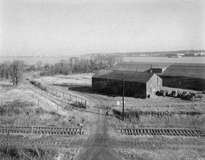 Potomac Electric Power Co. Alexandria plant. Ground site for Potomac Electric Power Co. Alexandria plant II, 1947