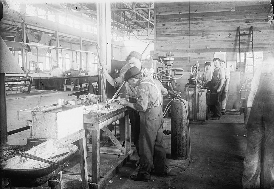 Alexandria Airplane Factory, 1918