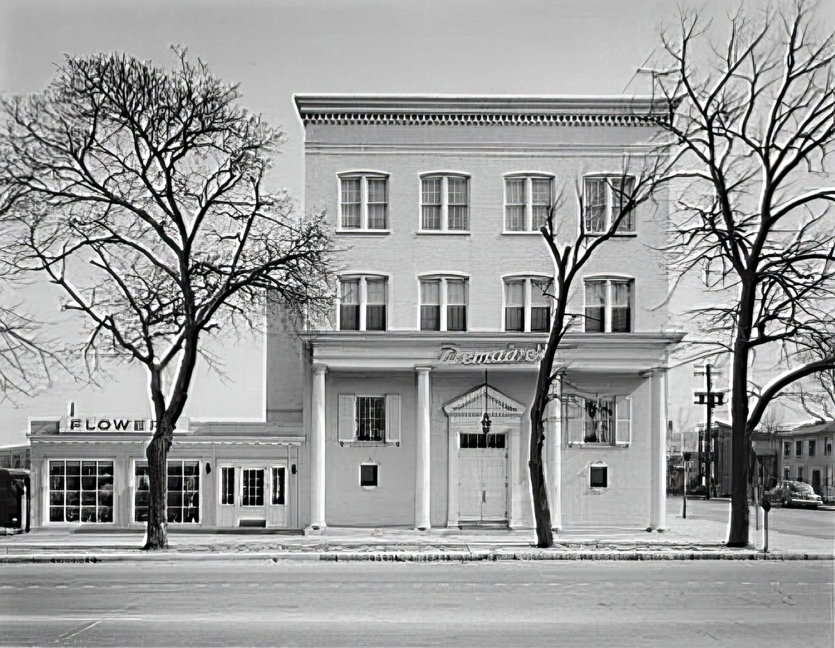Demaine's Funeral Home, 520 S. Washington St., Alexandria, 1920