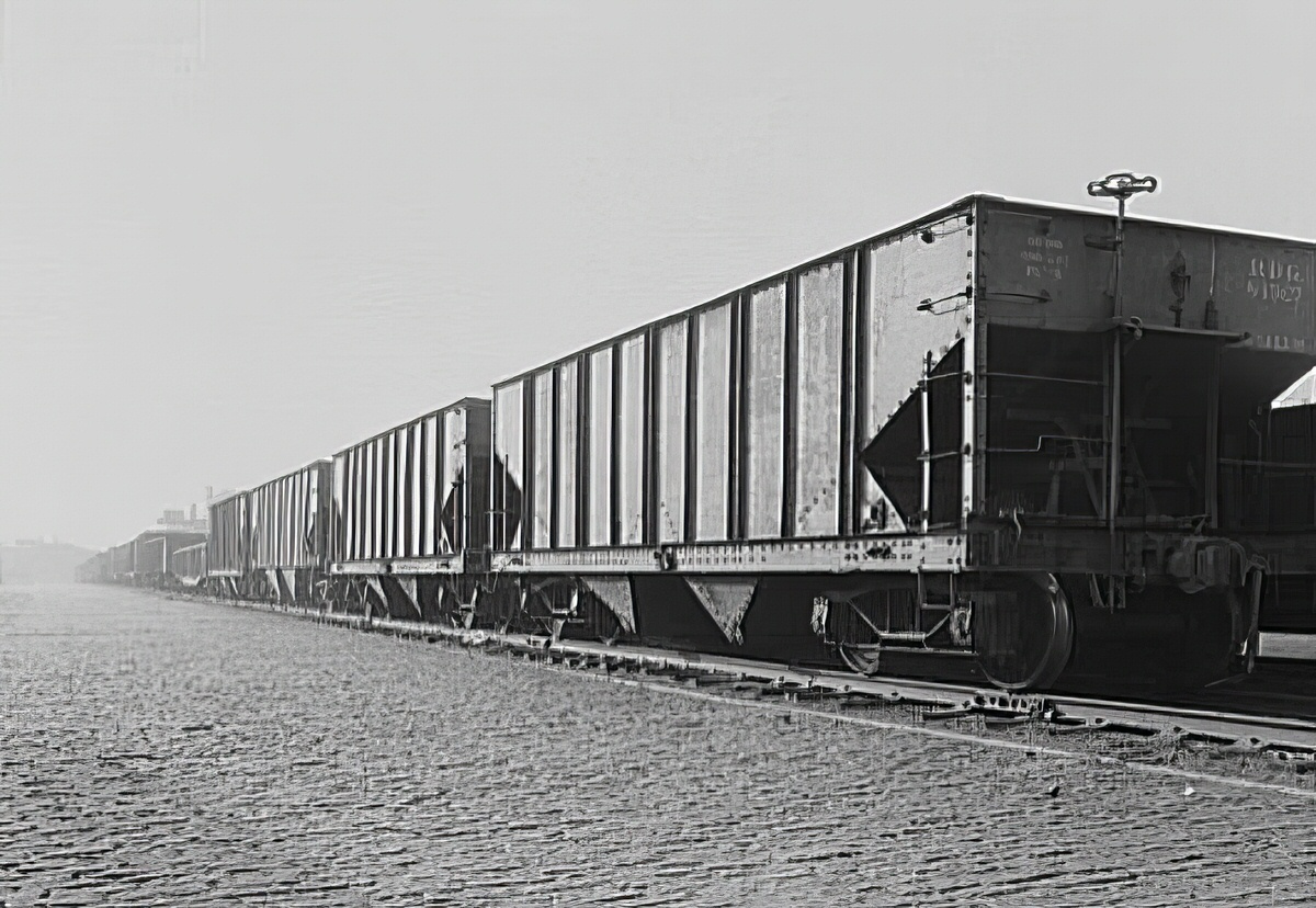 Railroad yards. Potomac Yards, coal cars, 1920