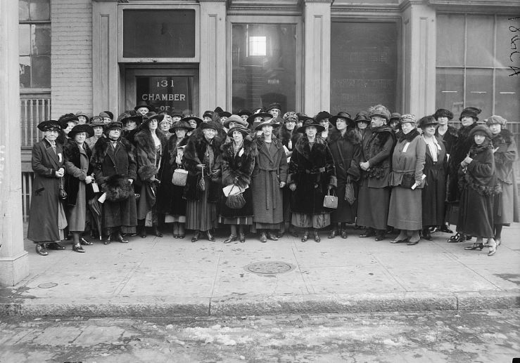 Members of the Virginia League of Women Voters meeting, Alexandria, 1923
