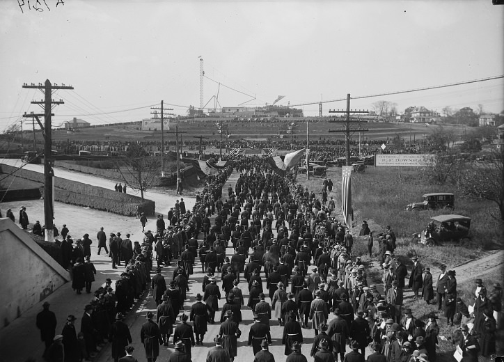 Thousands of masons marched thru the streets of Alexandria, 1923